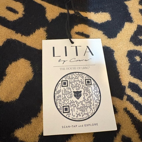 Lita By Ciara Chic Black and Tan Patterned Women's Sweater - Picture 5 of 7